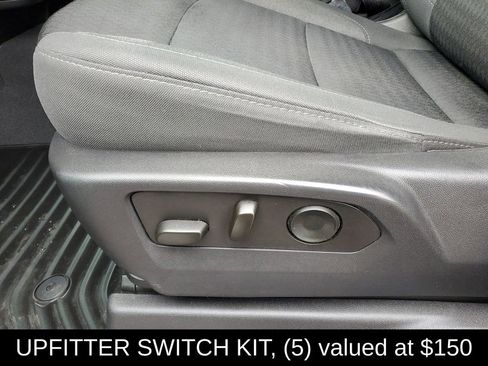 Used 2024 Chevrolet Silverado 2500 Custom w/ Custom Value Package image 7