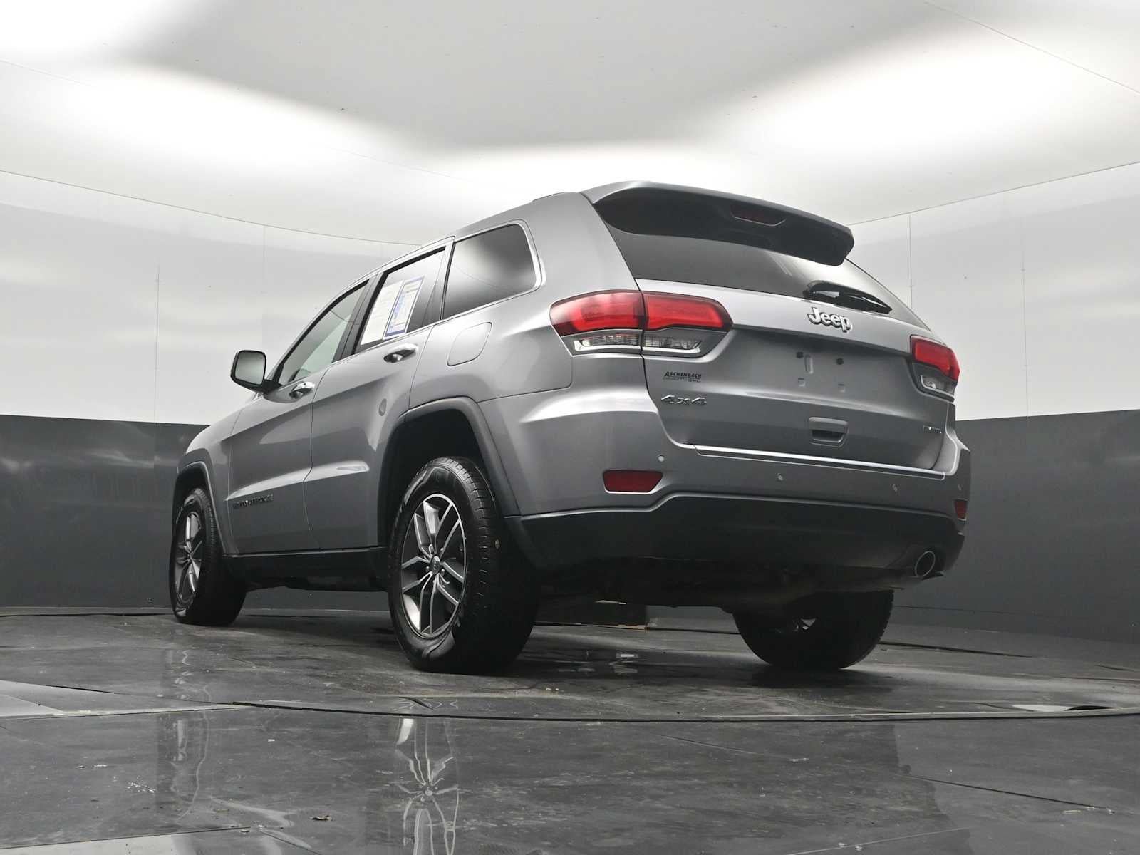 Used 2021 Jeep Grand Cherokee Limited w/ Luxury Group II AWD/4WD image 29