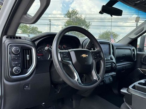 Used 2021 Chevrolet Silverado 2500 LT AWD/4WD image 9