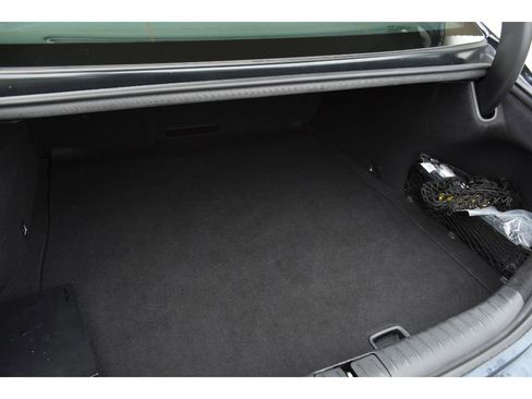 Used 2025 Genesis G70 2.5T image 13