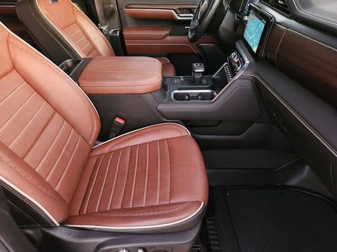 Used 2024 GMC Sierra 1500 Denali Ultimate image 11