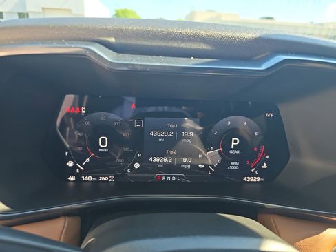 Used 2024 GMC Canyon AT4 w/ AT4 Premium Package AWD/4WD image 18