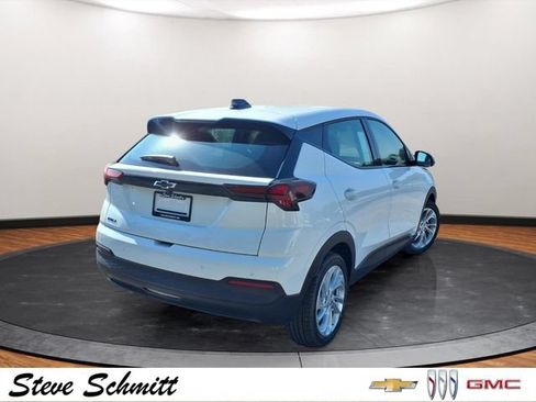 New 2027 Chevrolet Bolt LT FWD image 23