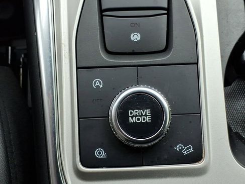 Used 2023 Ford Explorer Platinum w/ Equipment Group 601A AWD/4WD image 20