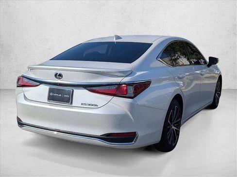 Certified 2024 Lexus ES 300h w/ Premium Package image 7