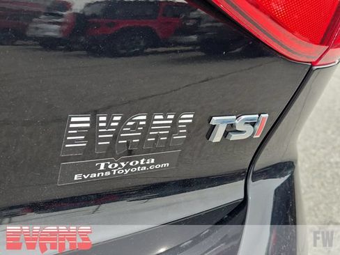 Used 2015 Volkswagen Jetta SE FWD image 3