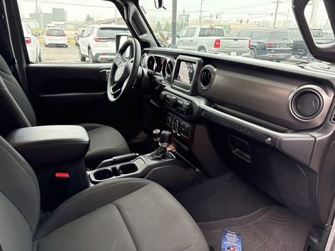 Used 2023 Jeep Wrangler Sport S image 17