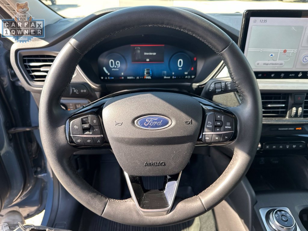 Used 2023 Ford Escape Platinum w/ Premium Technology Package AWD/4WD image 28