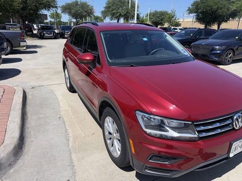 Used 2019 Volkswagen Tiguan S FWD image 4