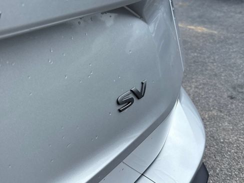 Used 2024 Nissan Rogue SV FWD image 21