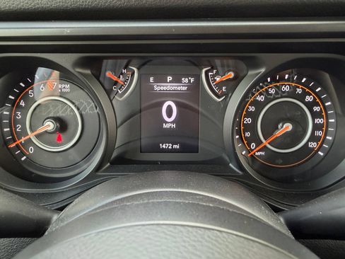 Used 2025 Jeep Wrangler Unlimited Sport AWD/4WD image 34
