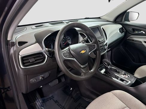 Used 2022 Chevrolet Equinox LS AWD/4WD image 11