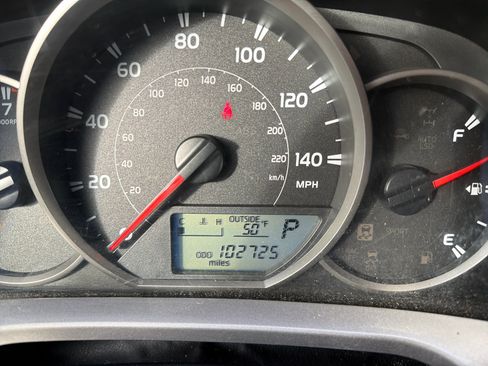 Used 2016 Toyota RAV4 LE image 27