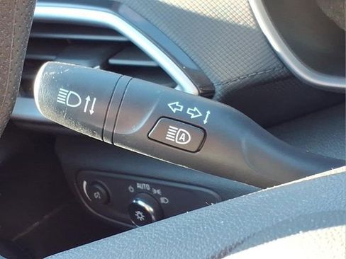 Used 2023 Chevrolet TrailBlazer LS FWD image 27
