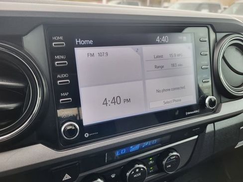 Used 2021 Toyota Tacoma TRD Off-Road w/ Technology Package image 16