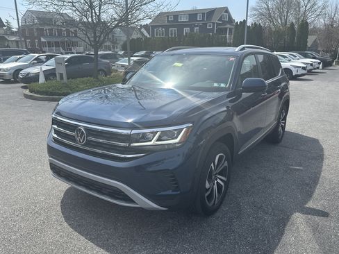 Used 2023 Volkswagen Atlas SEL image 2