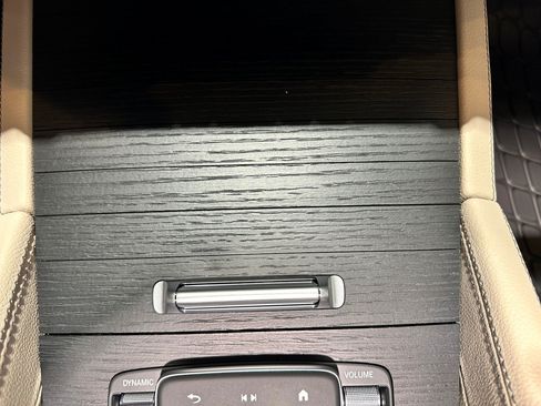 Used 2026 Mercedes-Benz GLS 450 4MATIC image 28