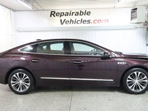 Used 2018 Buick LaCrosse Premium w/ Driver Confidence Package #2 AWD/4WD image 4