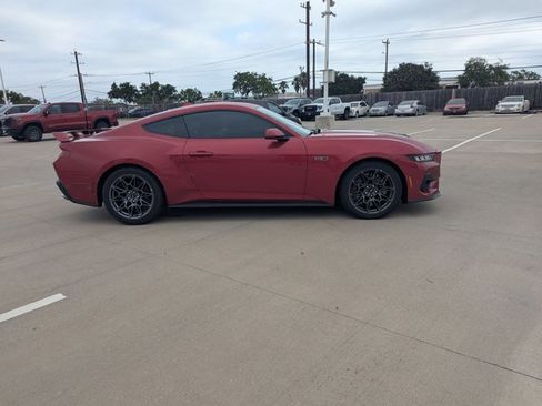 Used 2024 Ford Mustang GT Premium w/ GT Performance Package RWD image 4