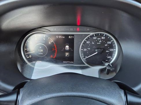 Used 2019 Nissan Kicks SR FWD image 11