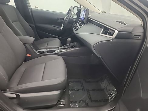 Used 2025 Toyota Corolla LE image 16