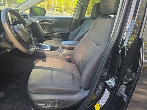 Used 2024 Toyota RAV4 XLE image 2