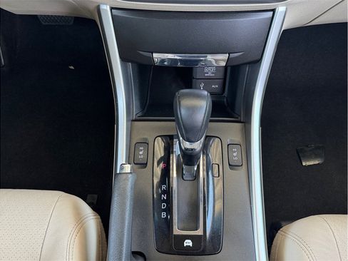Used 2015 Honda Accord EX-L image 12