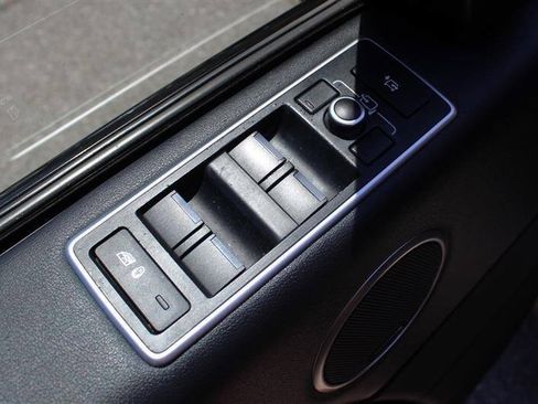 Used 2016 Land Rover Range Rover HSE AWD/4WD image 13