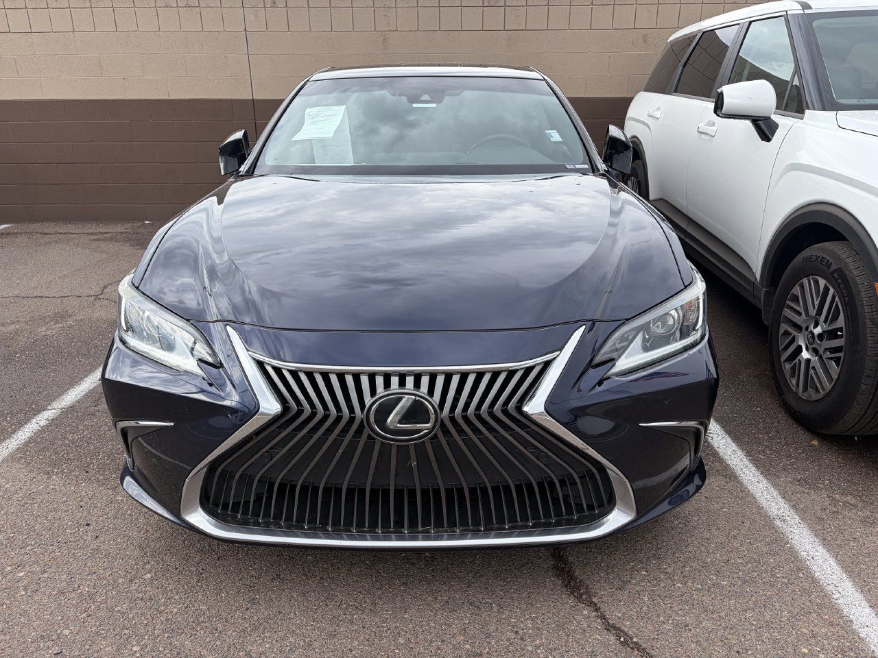 Used 2021 Lexus ES 350 w/ Premium Package FWD image 3