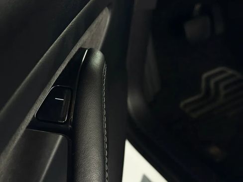 Used 2019 Tesla Model 3 Standard Range Plus image 37