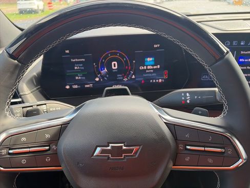 Used 2024 Chevrolet Traverse Z71 w/ Enhanced Driving Package AWD/4WD image 14