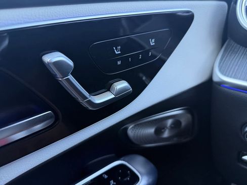 Certified 2025 Mercedes-Benz GLC 300 4MATIC image 27