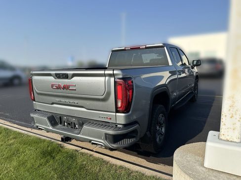 Used 2025 GMC Sierra 1500 AT4 AWD/4WD image 3