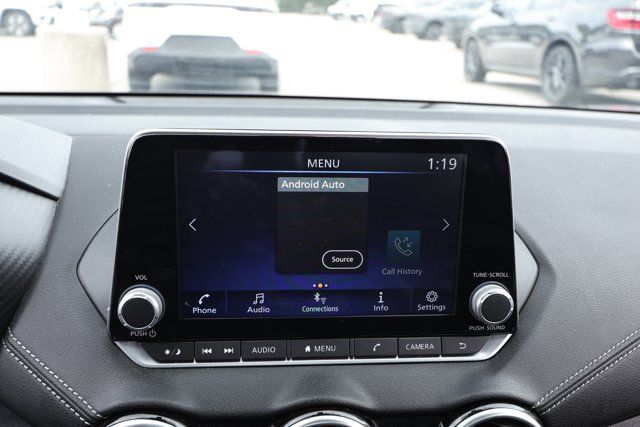 Used 2024 Nissan Sentra SV FWD image 8