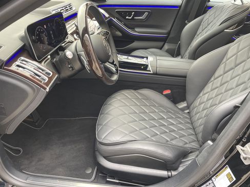 Certified 2024 Mercedes-Benz S 580e S 580e 4MATIC Sedan image 19