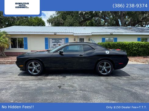 Used 2014 Dodge Challenger SXT image 8