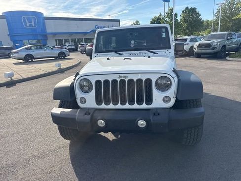 Used 2015 Jeep Wrangler Unlimited Sport w/ Quick Order Package 24S AWD/4WD image 3