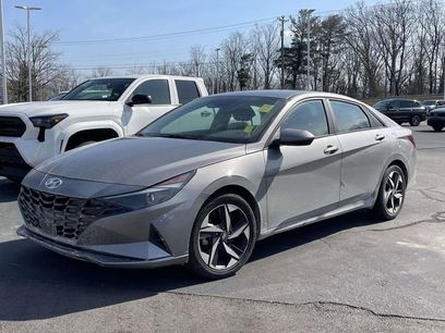 Used 2023 Hyundai Elantra SEL w/ Convenience Package