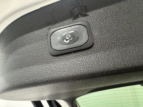 Used 2015 Ford Escape Titanium w/ Equipment Group 301A FWD image 37