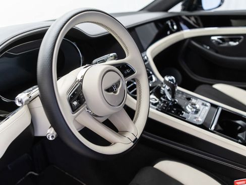 Used 2023 Bentley Continental GT S image 17