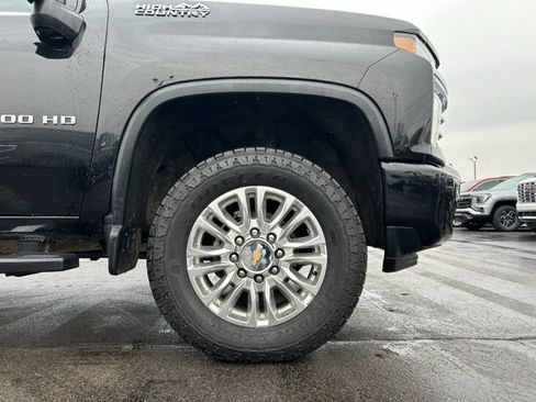 Used 2022 Chevrolet Silverado 3500 High Country w/ Technology Package image 15