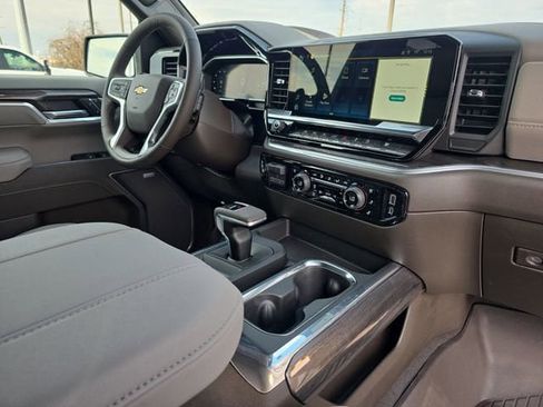 New 2026 Chevrolet Silverado 1500 LTZ w/ Technology Package image 17