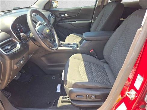 Used 2020 Chevrolet Equinox LT FWD image 16
