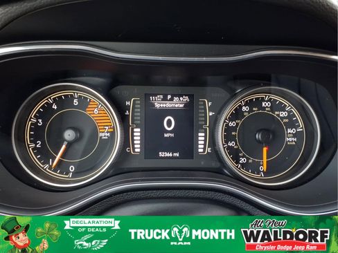 Used 2019 Jeep Cherokee Latitude Plus image 22