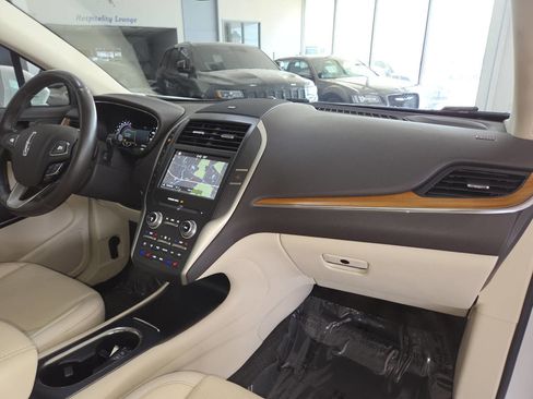 Used 2016 Lincoln MKC Reserve w/ Lincoln MKC Climate Package AWD/4WD image 31