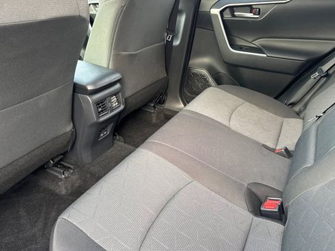 Used 2025 Toyota RAV4 XLE w/ Convenience Package image 26