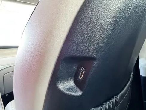 Used 2021 Hyundai Palisade Limited image 38