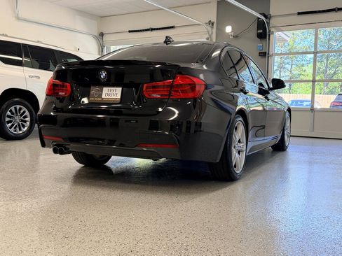 Used 2017 BMW 330i Sedan RWD image 9