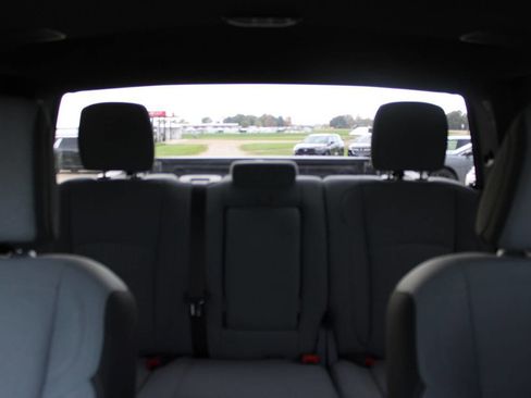 Used 2024 RAM 2500 Big Horn w/ Bed Utility Group image 15