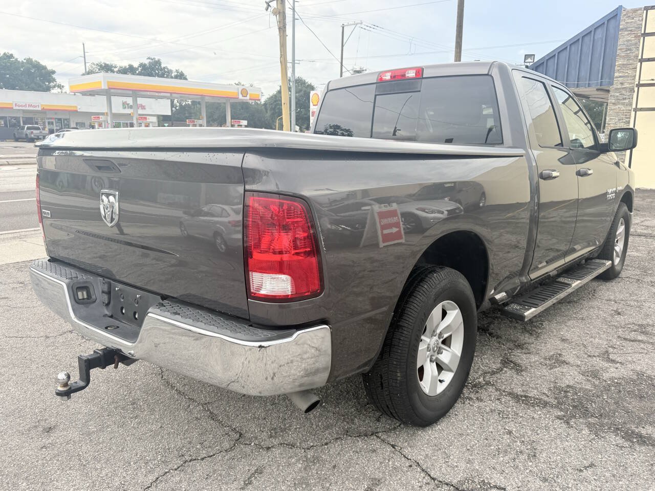 Used 2016 RAM 1500 Classic SLT RWD image 6